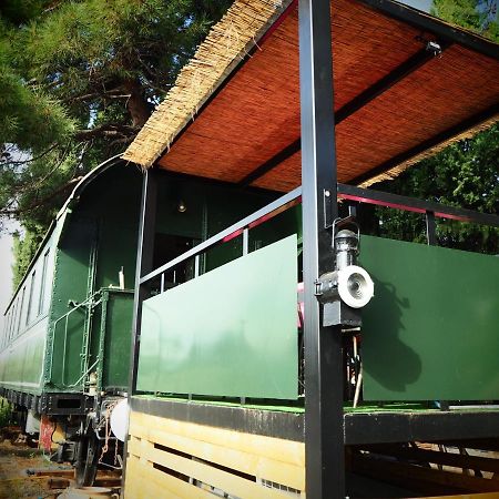 La Gare De Millas Exteriér fotografie